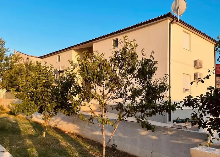 White Truffle Pula * Marcana